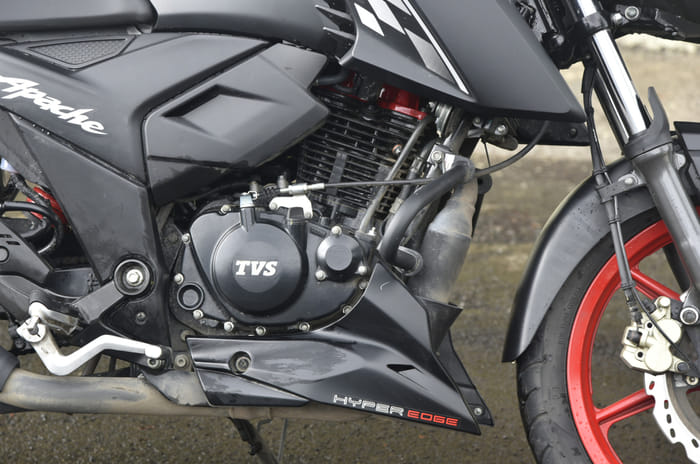 2022 TVS Apache RTR 160 4V vs Bajaj Pulsar N160 comparison